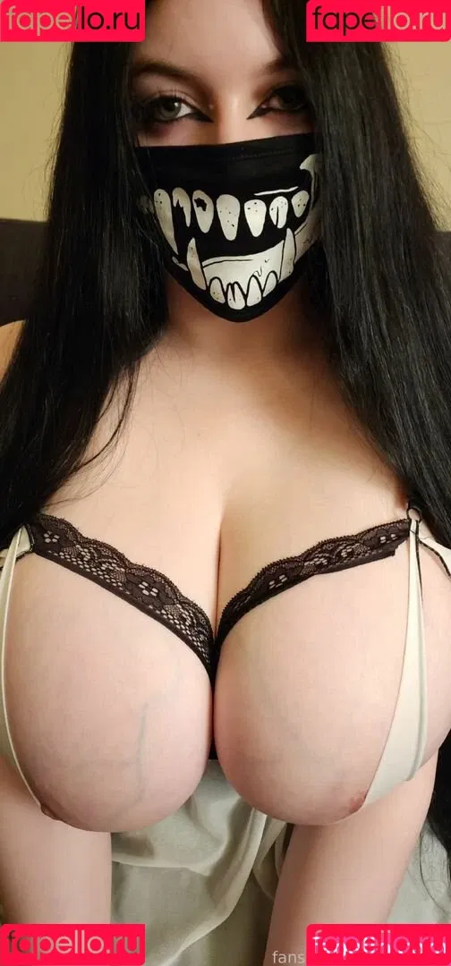 Esskayuwu Onlyfans Photo Gallery 