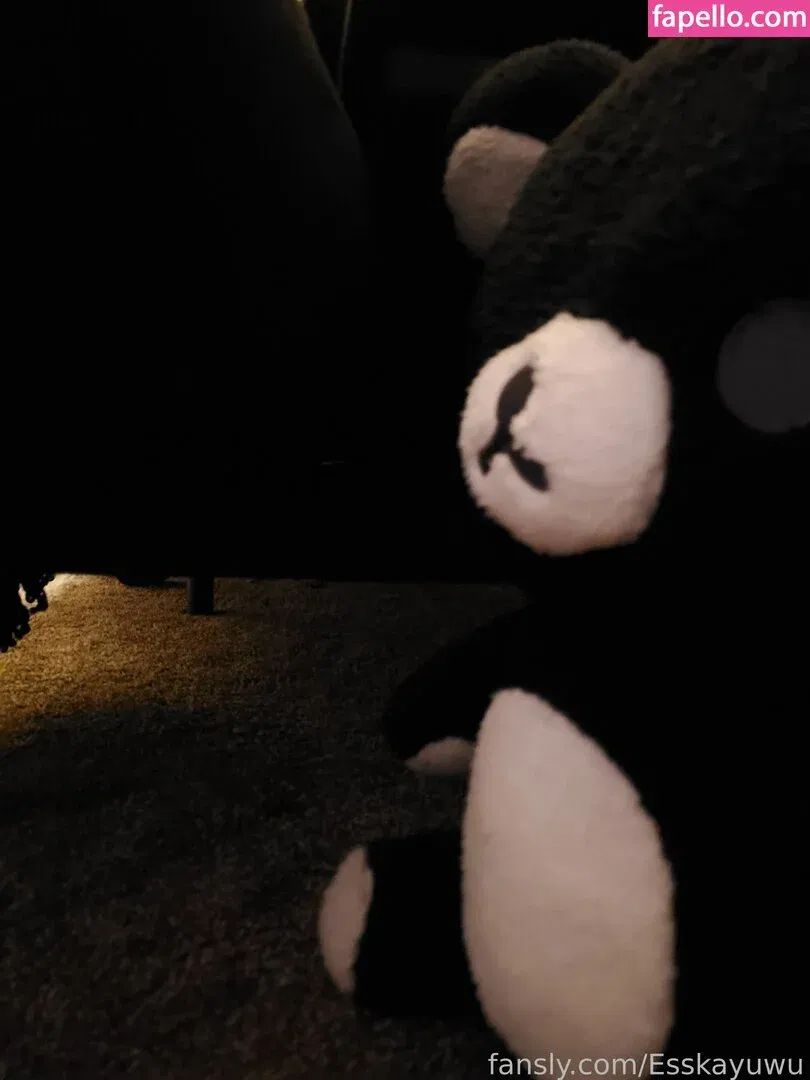 Esskayuwu Onlyfans Photo Gallery 