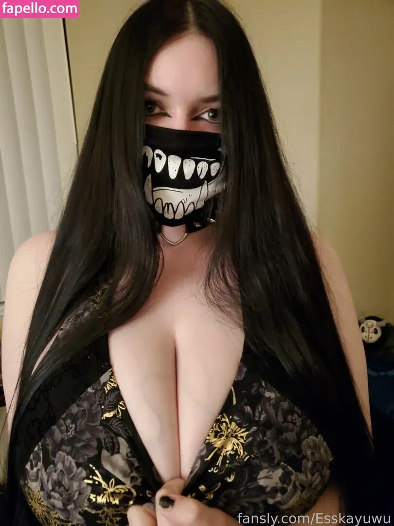 Esskayuwu Onlyfans Photo Gallery 