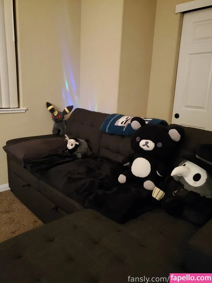 Esskayuwu Onlyfans Photo Gallery 