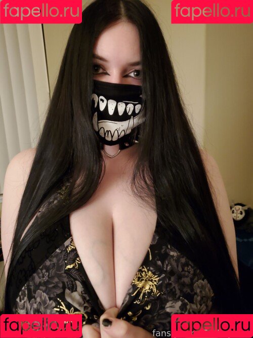 Esskayuwu Onlyfans Photo Gallery 