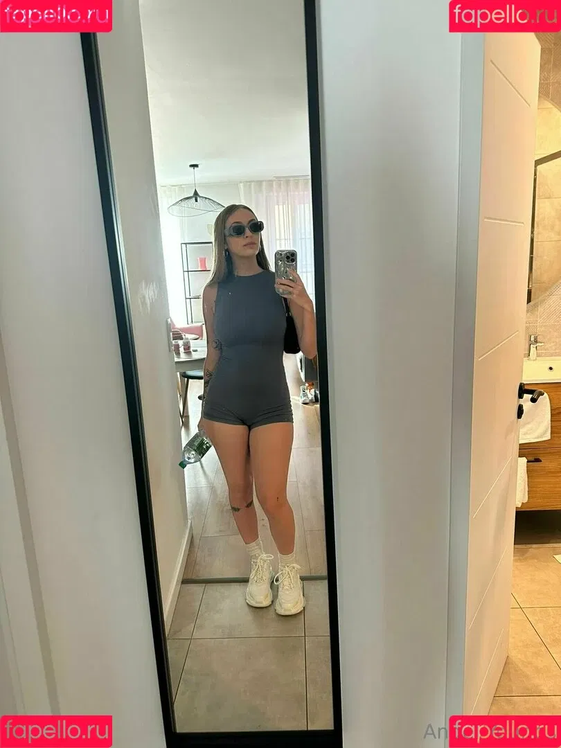 Angelyoungsxxx Onlyfans Photo Gallery 
