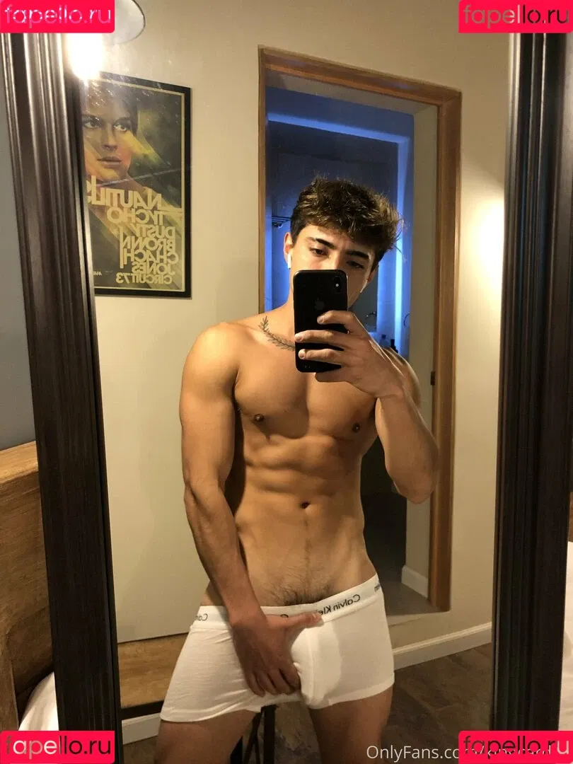aedanvip Onlyfans Photo Gallery 