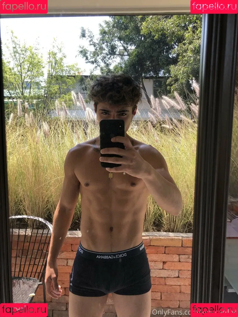 aedanvip Onlyfans Photo Gallery 