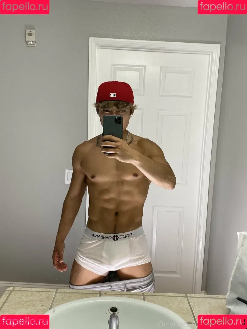 aedanvip Onlyfans Photo Gallery 
