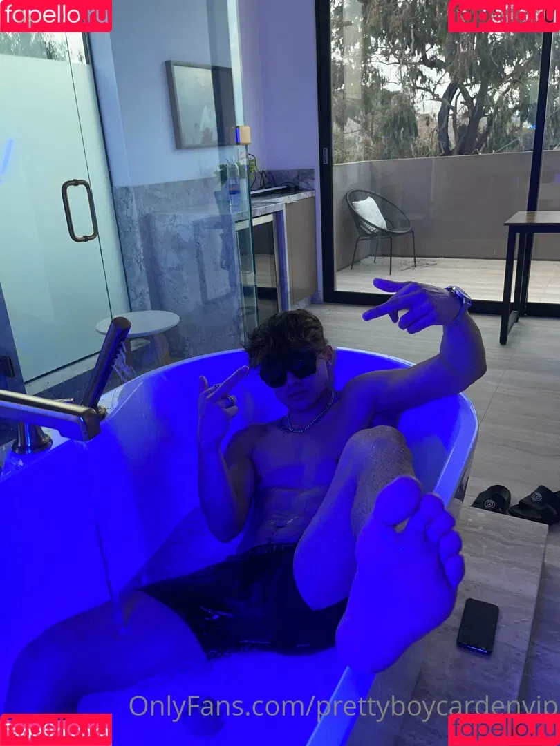 aedanvip Onlyfans Photo Gallery 