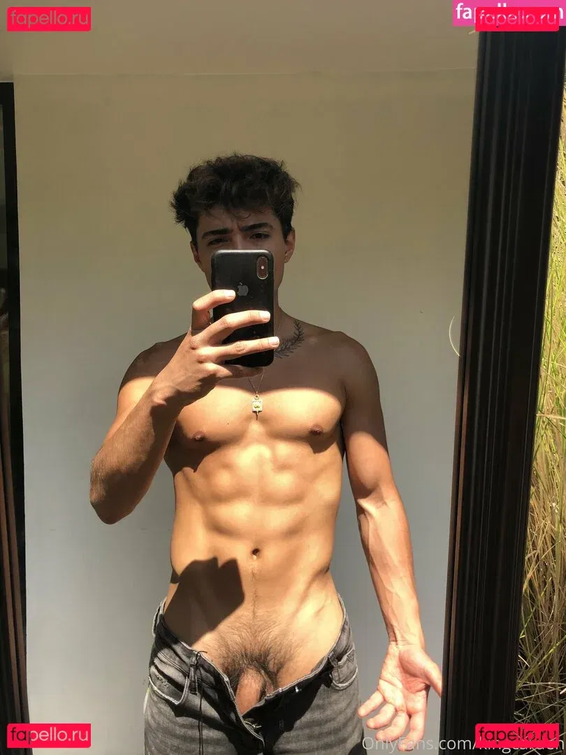 aedanvip Onlyfans Photo Gallery 