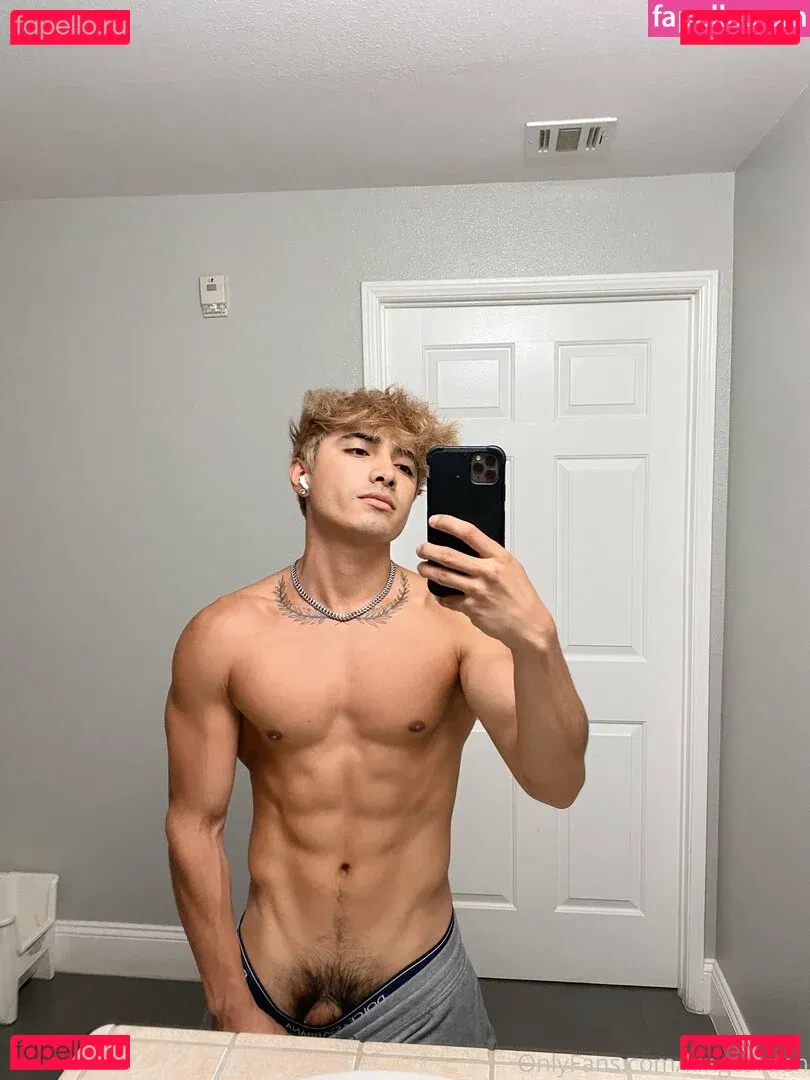 aedanvip Onlyfans Photo Gallery 