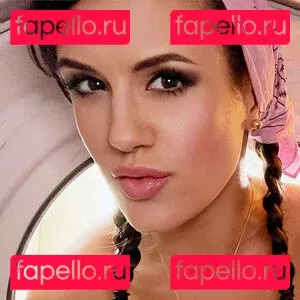 pamperedpenny Onlyfans Photo Gallery 