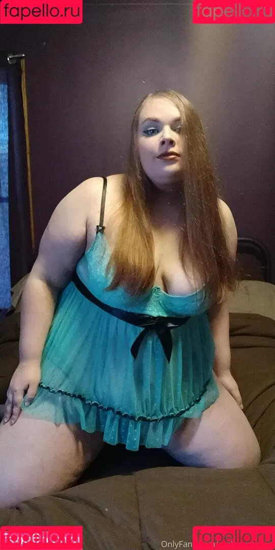 phoebegoth Onlyfans Photo Gallery 