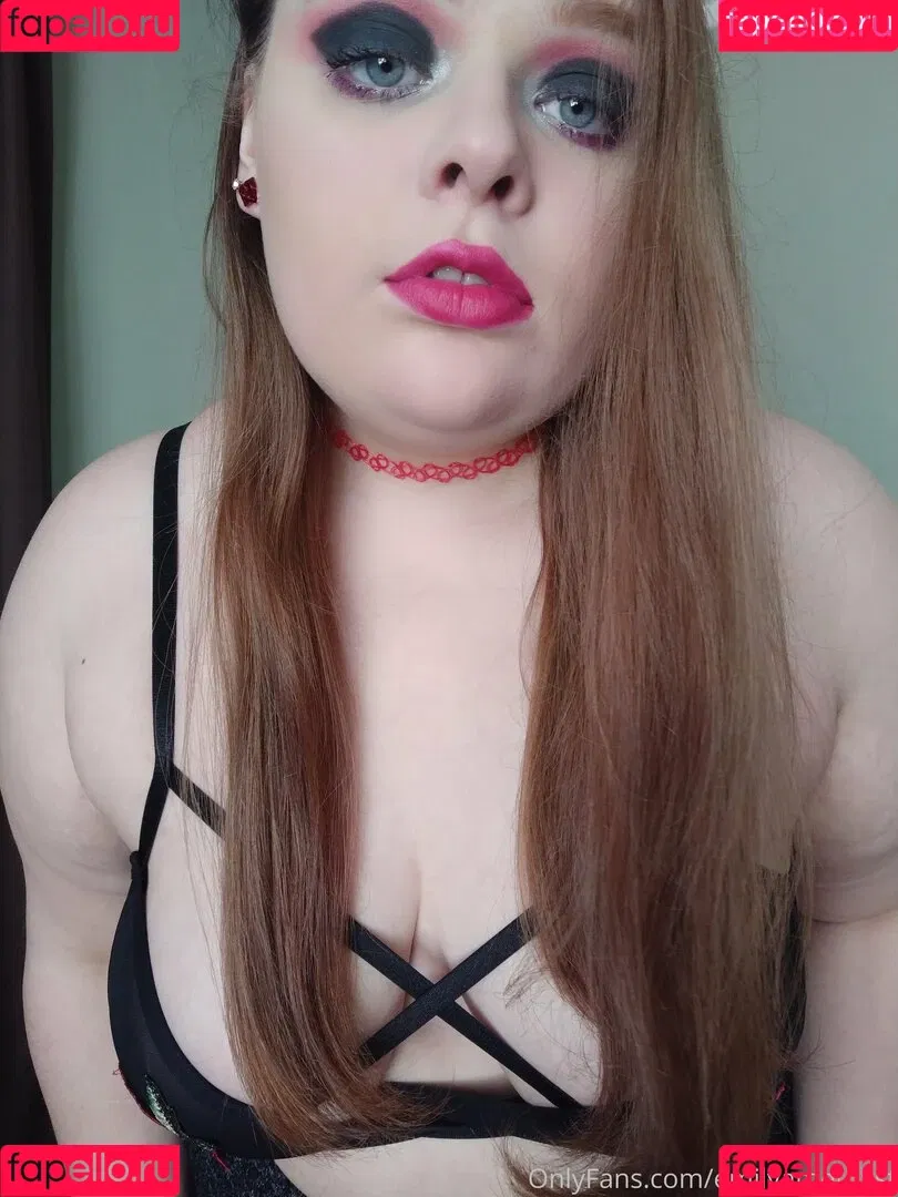 phoebegoth Onlyfans Photo Gallery 