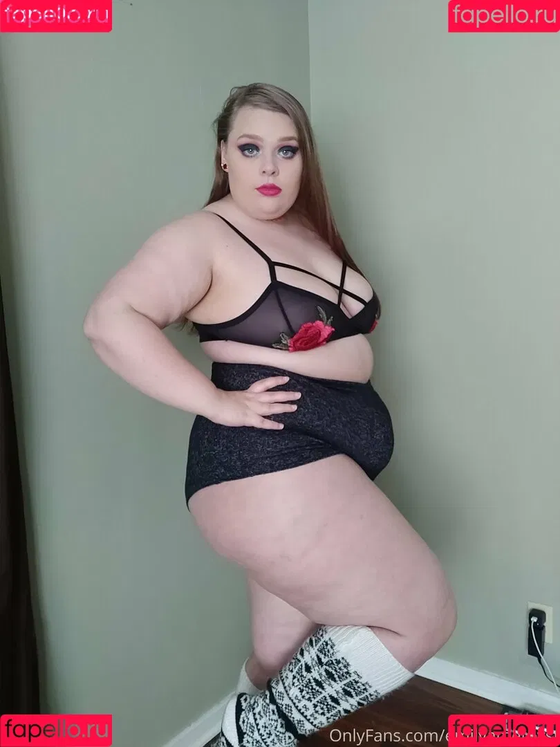 phoebegoth Onlyfans Photo Gallery 