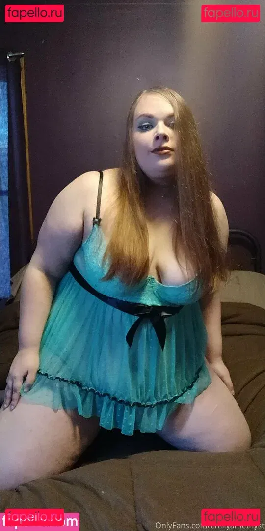 phoebegoth Onlyfans Photo Gallery 