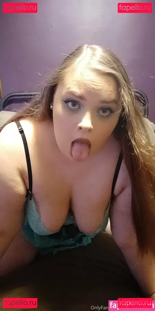 phoebegoth Onlyfans Photo Gallery 