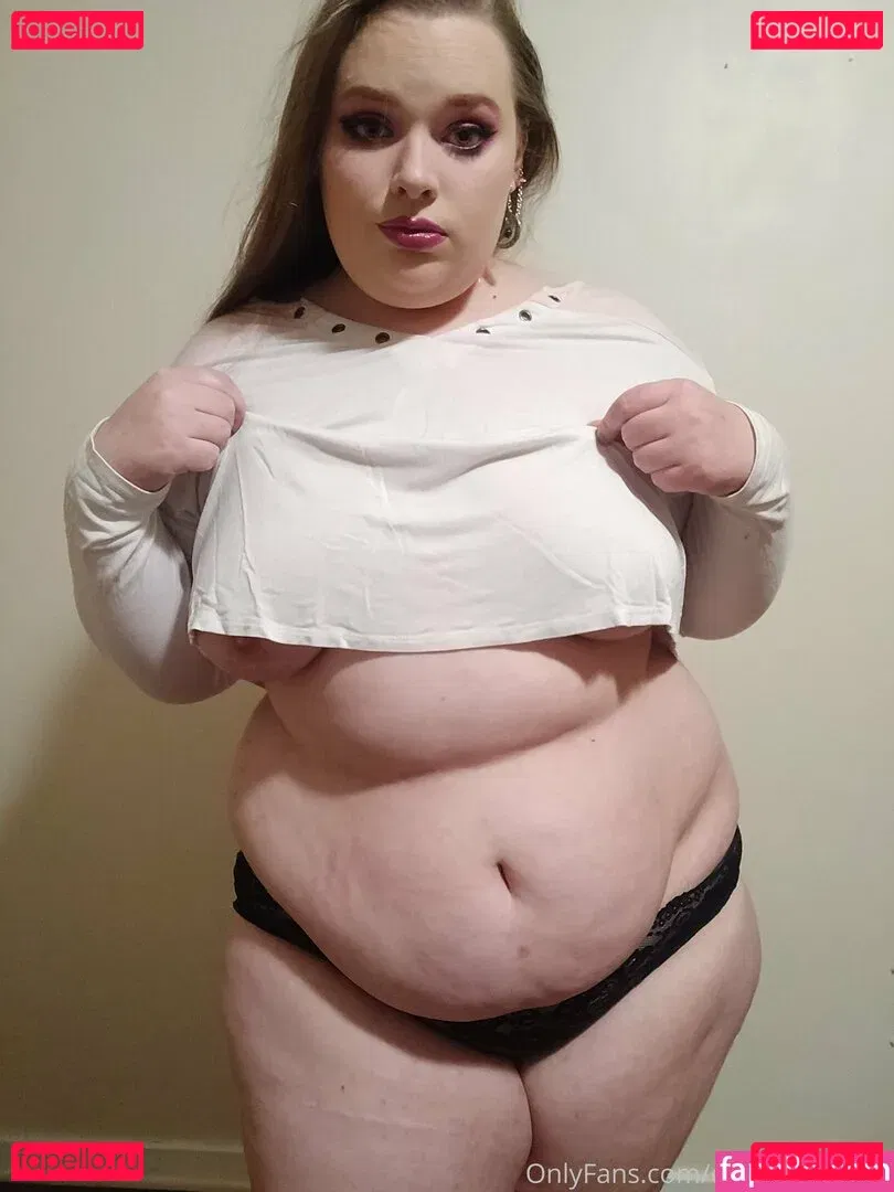 phoebegoth Onlyfans Photo Gallery 