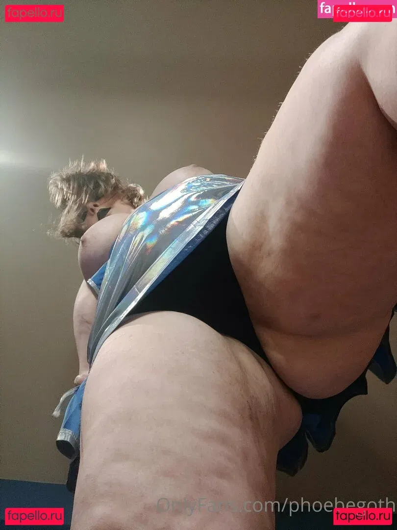 phoebegoth Onlyfans Photo Gallery 