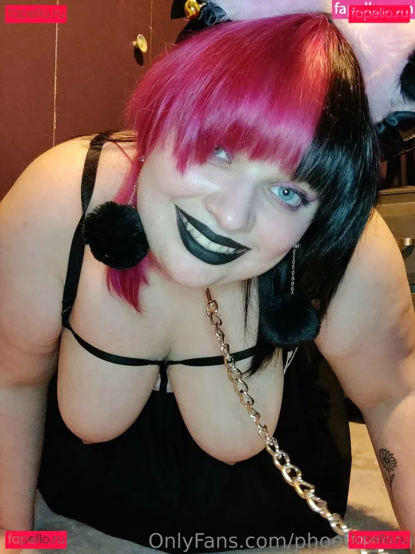phoebegoth Onlyfans Photo Gallery 