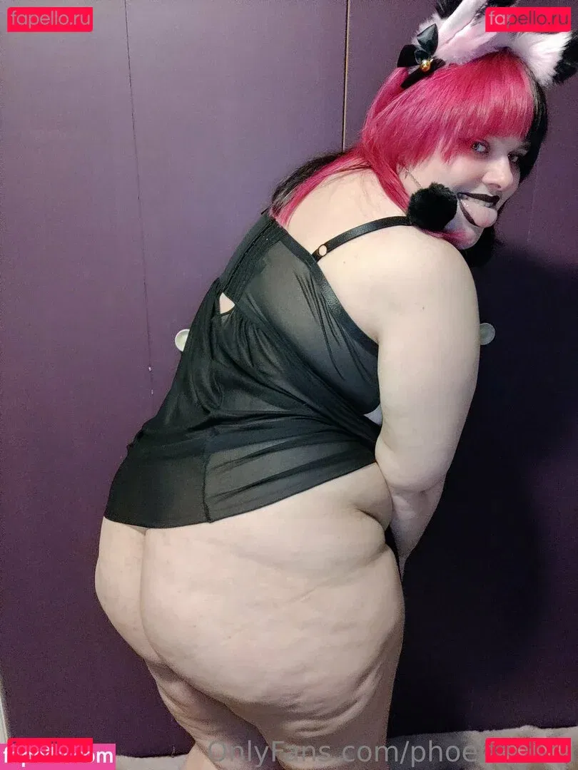 phoebegoth Onlyfans Photo Gallery 