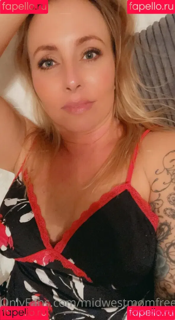 midwestmomfree Onlyfans Photo Gallery 