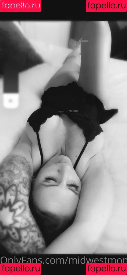 midwestmomfree Onlyfans Photo Gallery 
