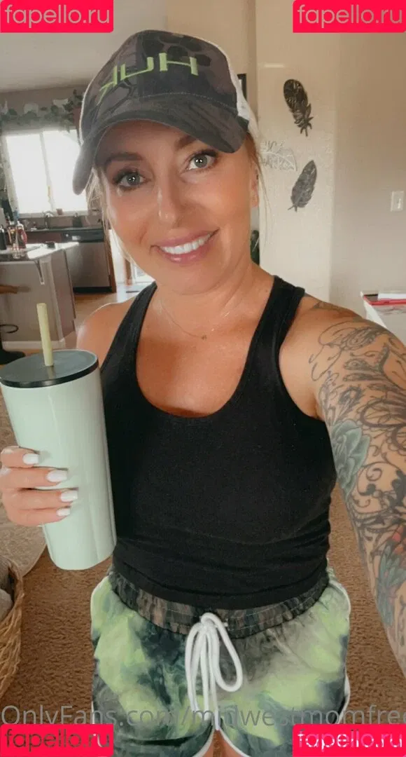 midwestmomfree Onlyfans Photo Gallery 