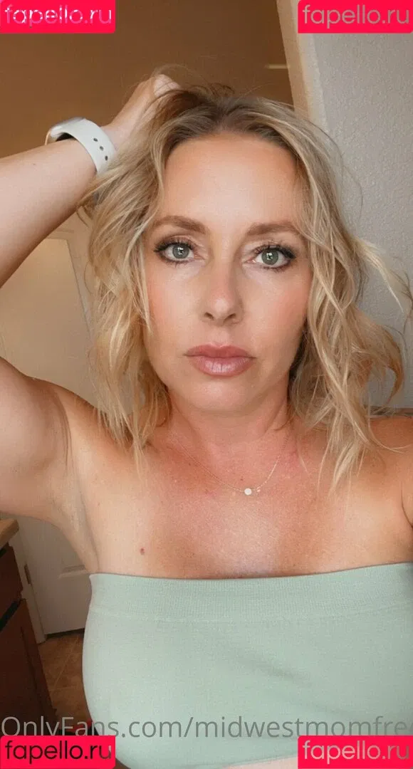 midwestmomfree Onlyfans Photo Gallery 