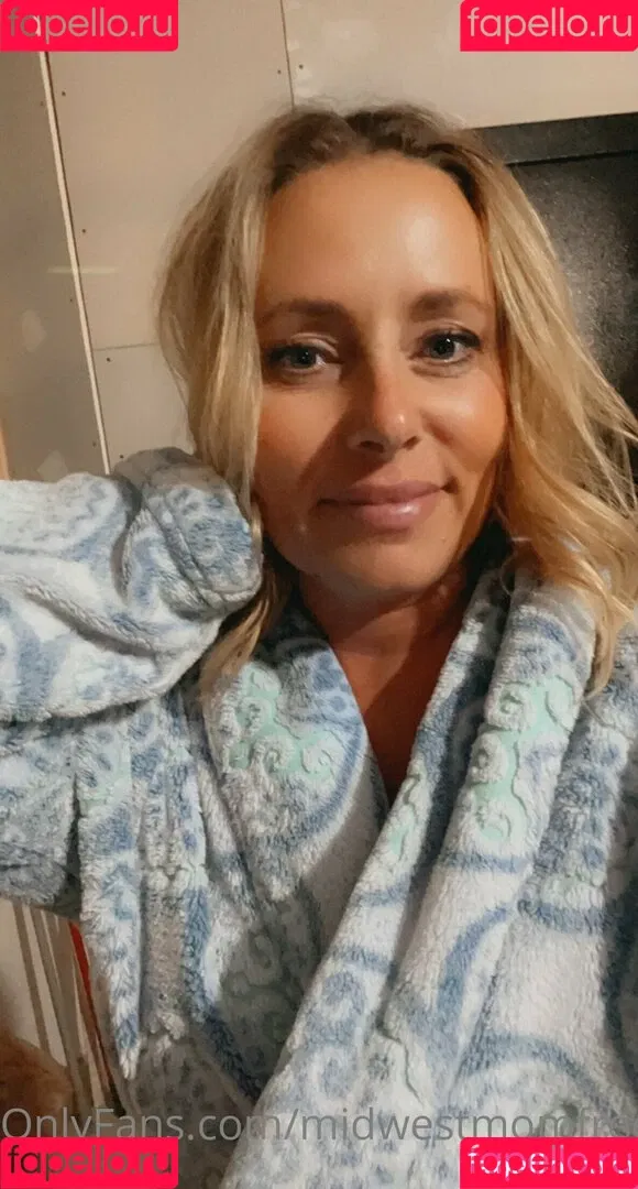 midwestmomfree Onlyfans Photo Gallery 