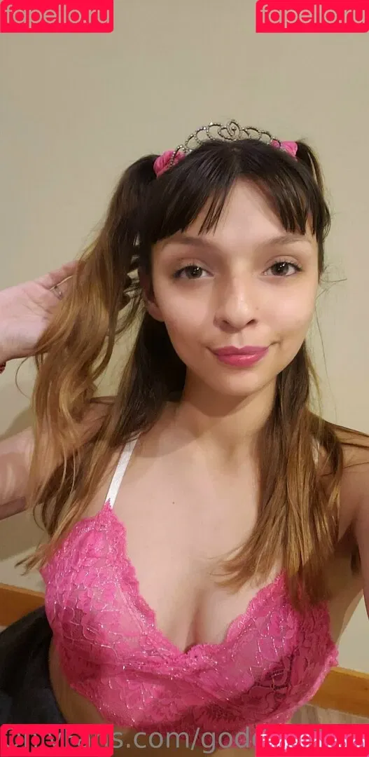 goddesatenea Onlyfans Photo Gallery 