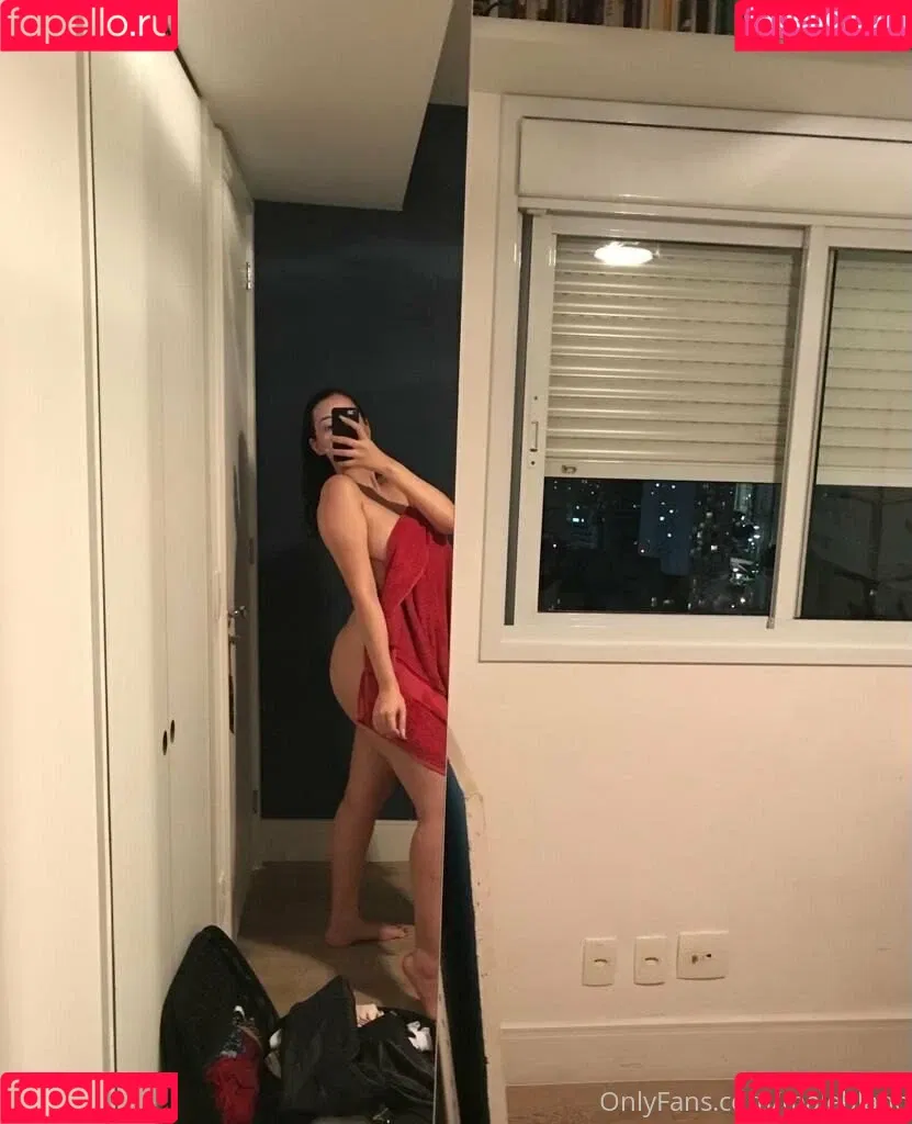 ellaarievilo Onlyfans Photo Gallery 