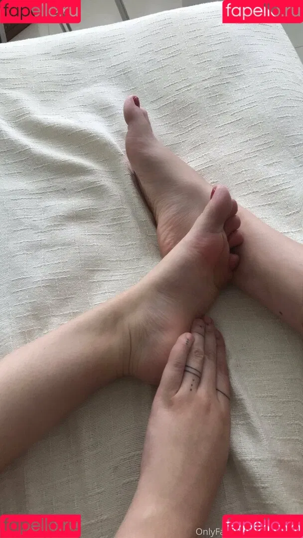 ellaarievilo Onlyfans Photo Gallery 
