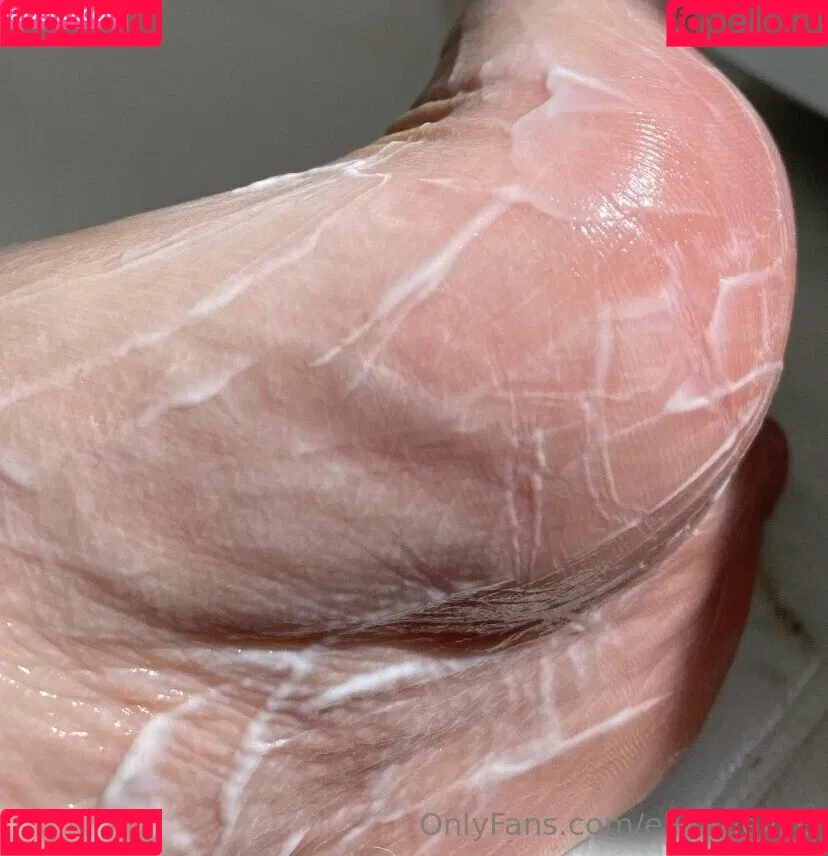 ellaarievilo Onlyfans Photo Gallery 