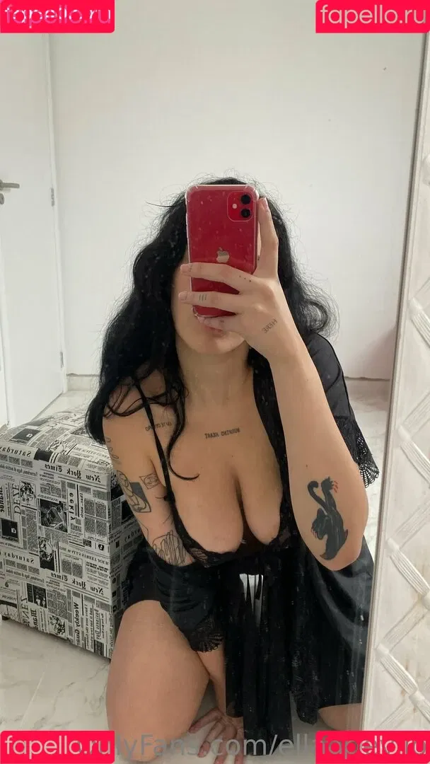 ellaarievilo Onlyfans Photo Gallery 