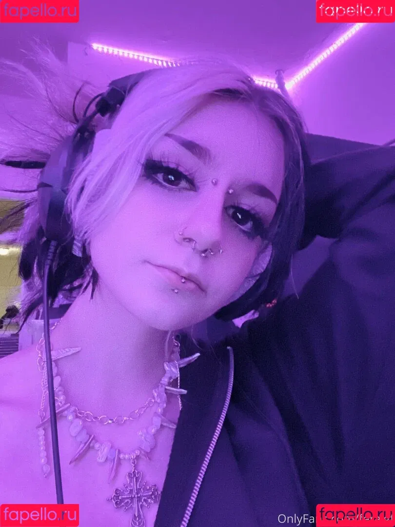 Babivmpr Onlyfans Photo Gallery 