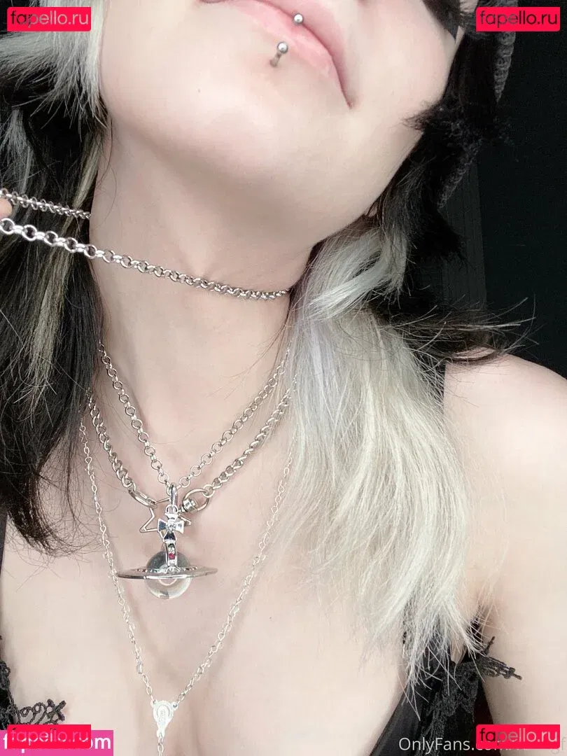 Babivmpr Onlyfans Photo Gallery 