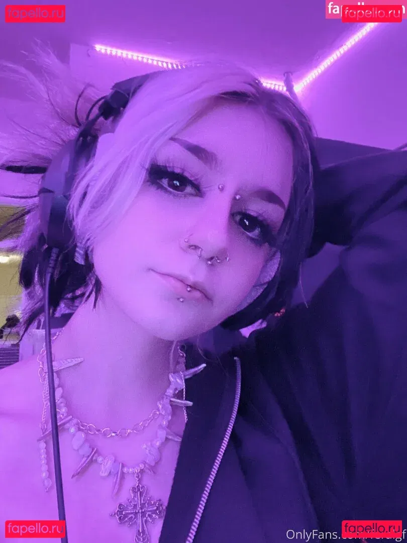 Babivmpr Onlyfans Photo Gallery 