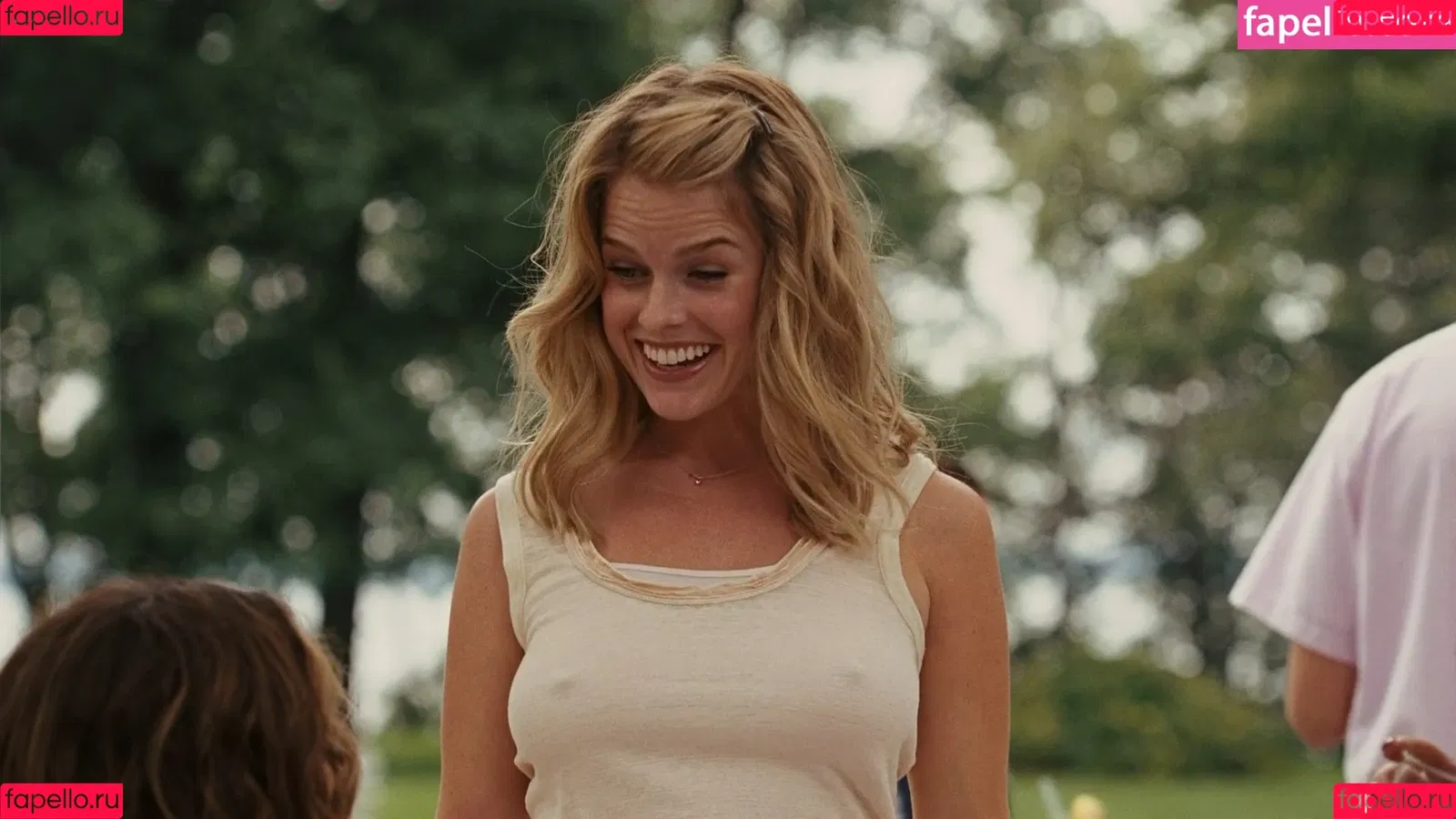 Alice Eve Onlyfans Photo Gallery 