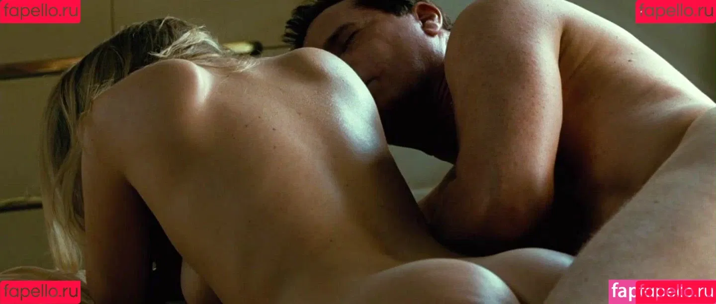 Alice Eve Onlyfans Photo Gallery 