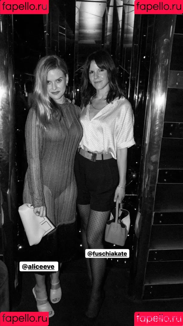 Alice Eve Onlyfans Photo Gallery 