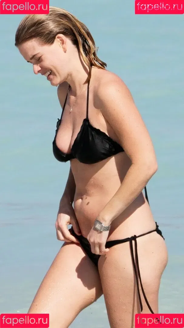 Alice Eve Onlyfans Photo Gallery 