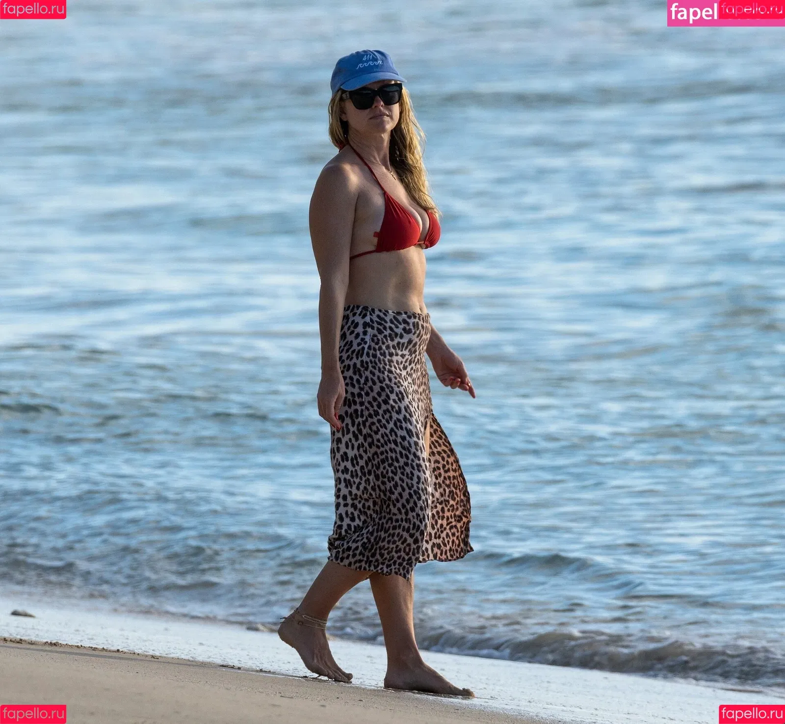 Alice Eve Onlyfans Photo Gallery 