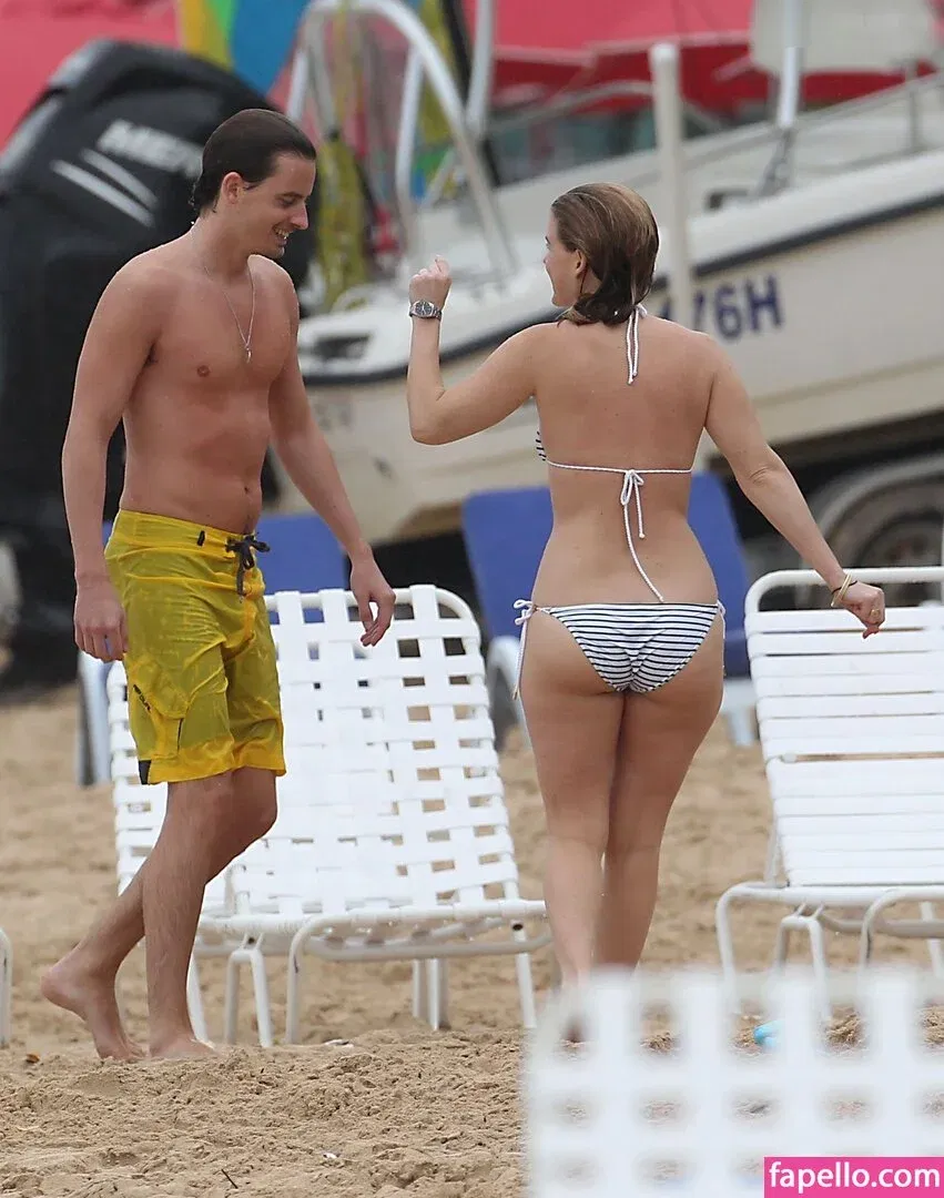 Alice Eve Onlyfans Photo Gallery 