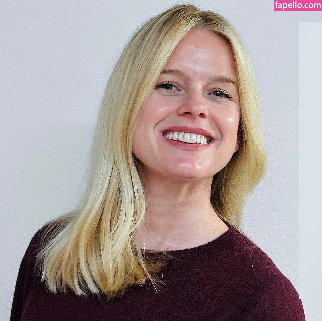 Alice Eve Onlyfans Photo Gallery 