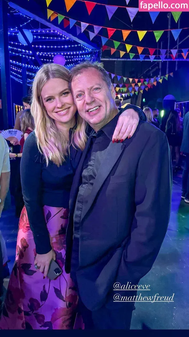 Alice Eve Onlyfans Photo Gallery 