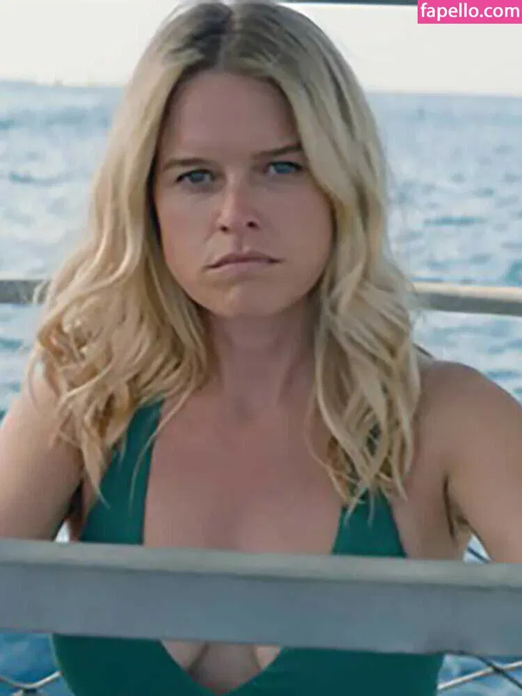 Alice Eve Onlyfans Photo Gallery 