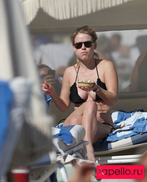 Alice Eve Onlyfans Photo Gallery 