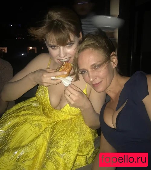 Alice Eve Onlyfans Photo Gallery 