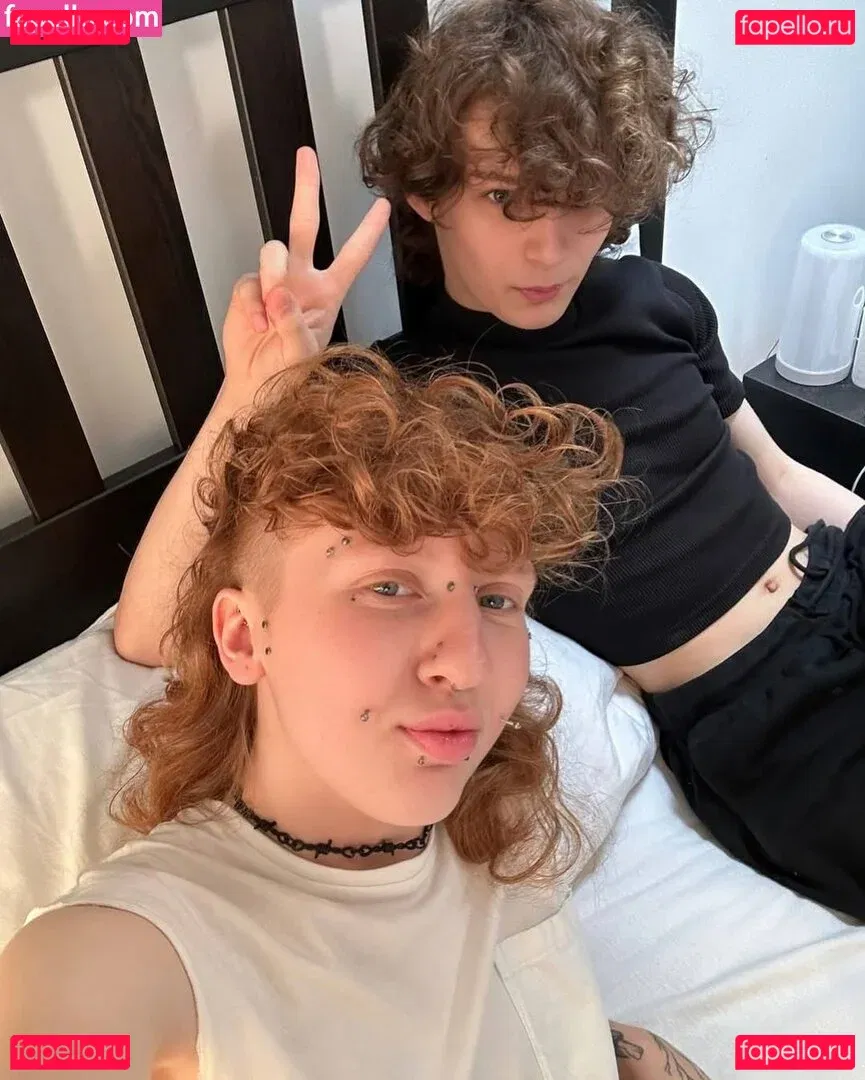 ftmtwinkty Onlyfans Photo Gallery 