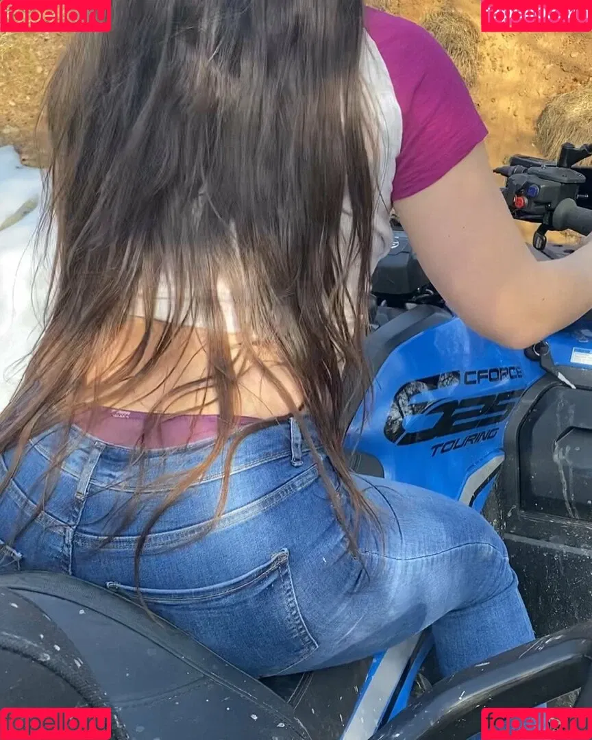 camillaisbored Onlyfans Photo Gallery 