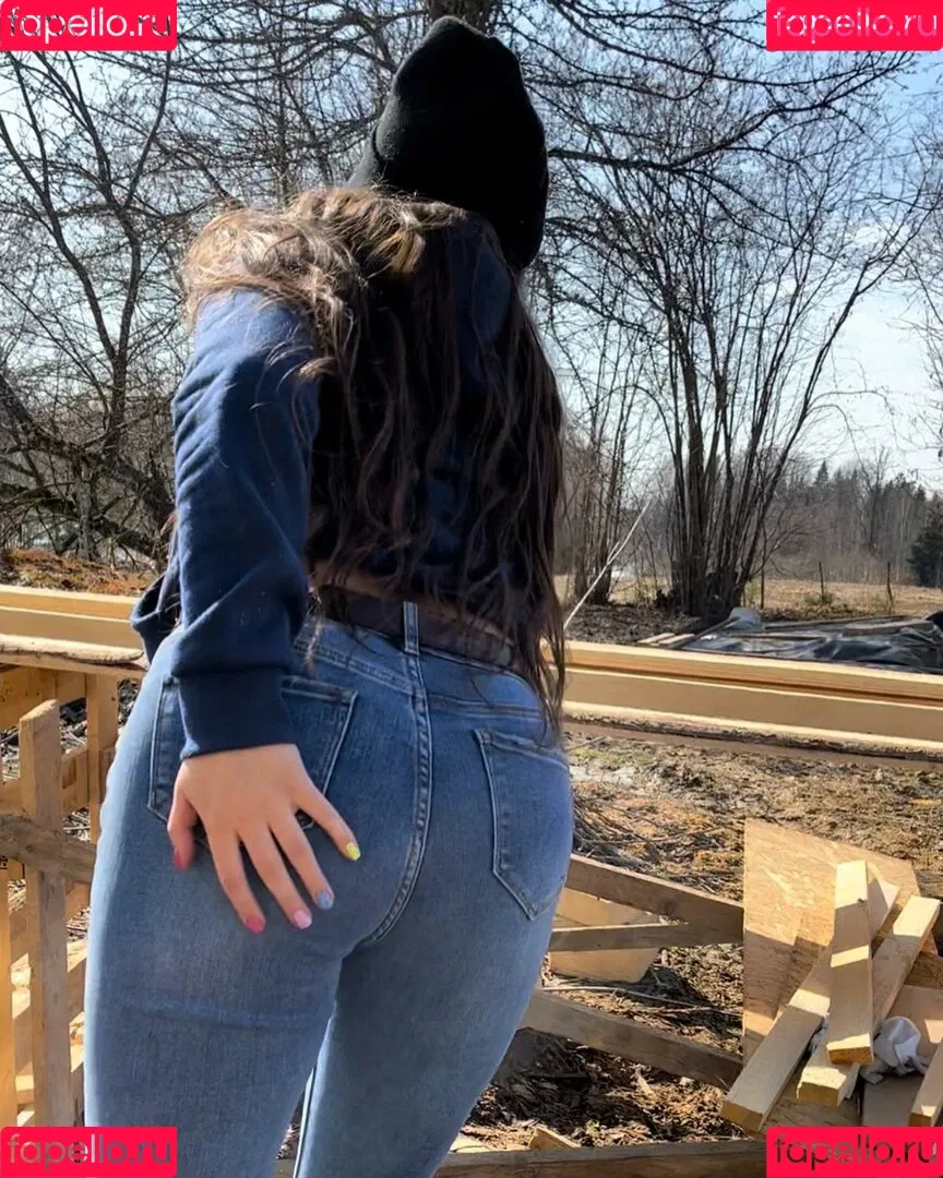 camillaisbored Onlyfans Photo Gallery 