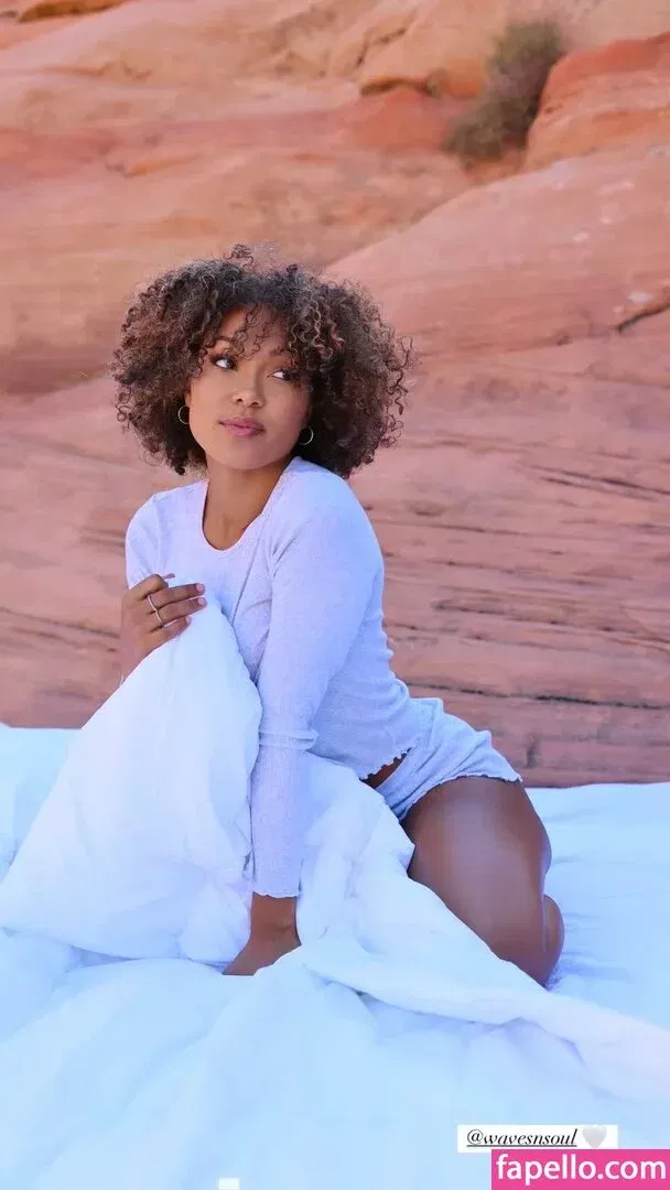 Parker McKenna Posey Onlyfans Photo Gallery 